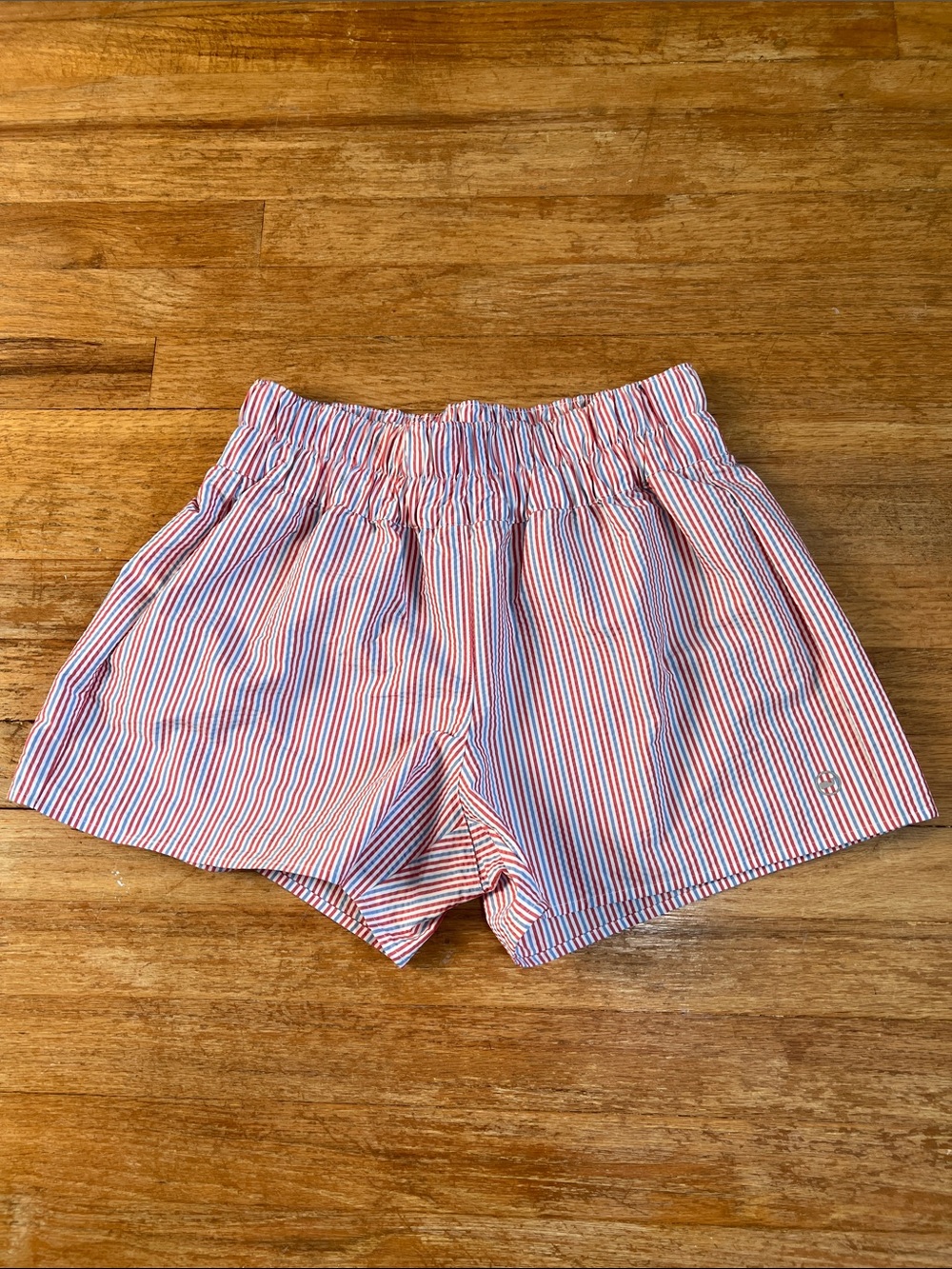 Vineyard Vines Performance Seersucker Striped Shorts Red White Blue size small